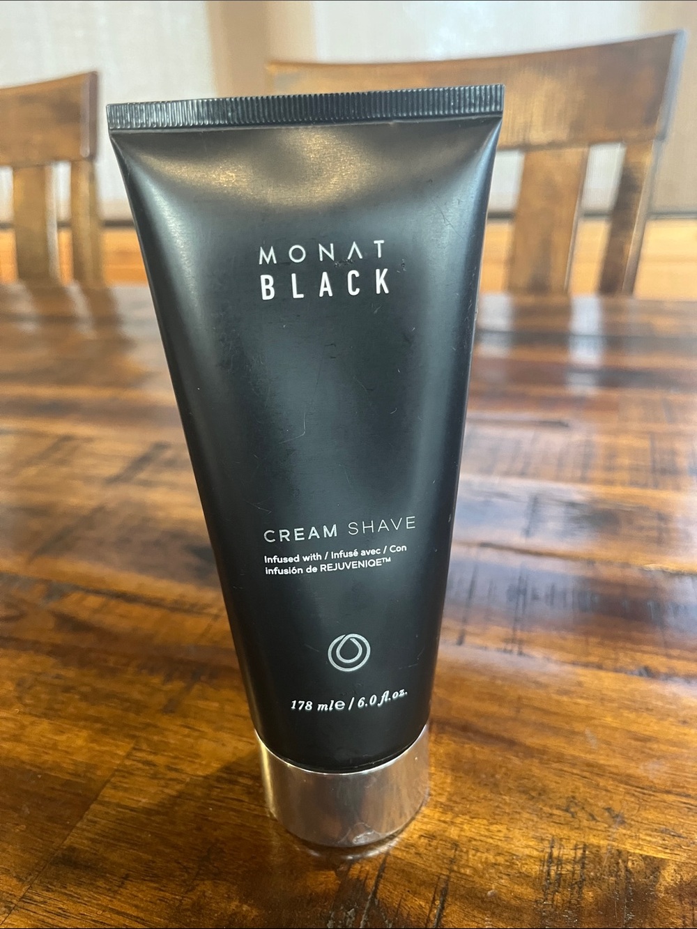 MONAT Black Cream Shave — Black Hydrating Shave Cream for Women/Men